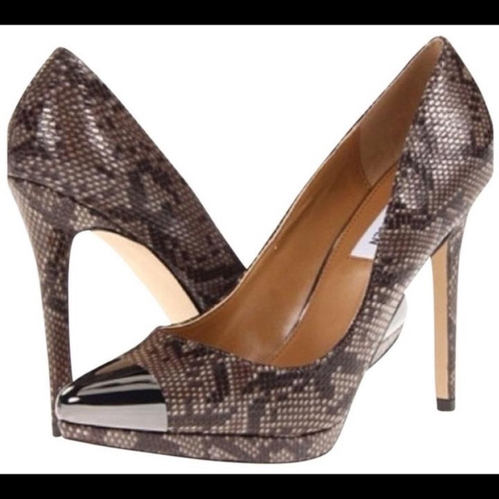 Steve Madden heel